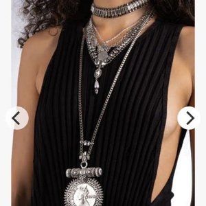 Dylan Lex Lola necklace set